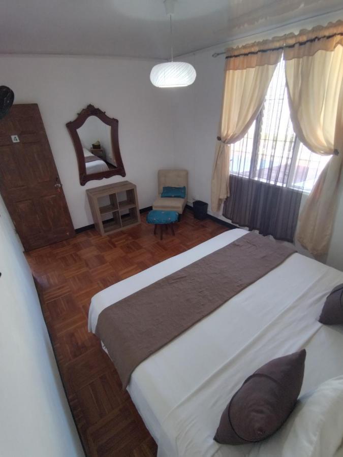 Lajuela Bnb & Hostel Alajuela Exteriör bild